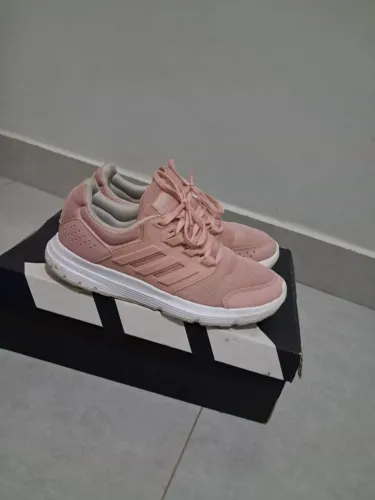 Vendo tênis Adidas original/entrego!