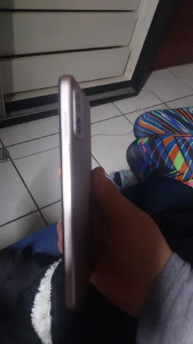 Vendo moto g53 rose