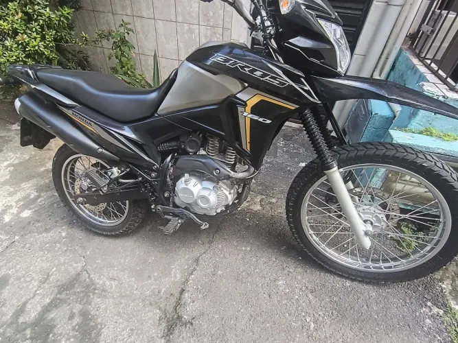 Bros 160 segundo dono zera de tudo