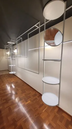 Venda de Loja Completa - Mobiliário e Expositores