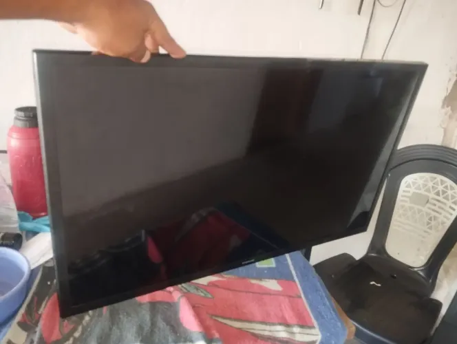 Vendo tv Samsung 32 tela quebrada retirada de peças