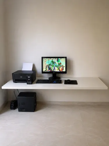 Bancada de Escritório ou para Camarim 170cm x 60