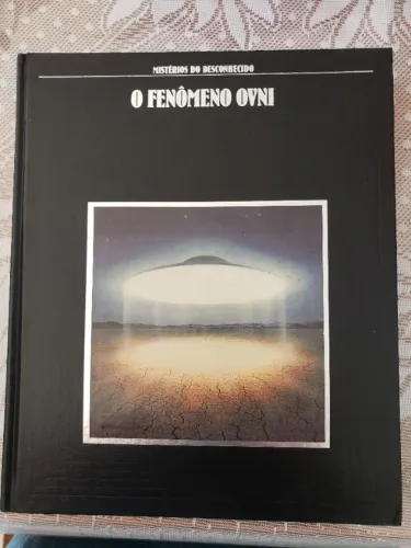 Livro "O Fenômeno OVNI", coleção "Mistérios do Desconhecido"