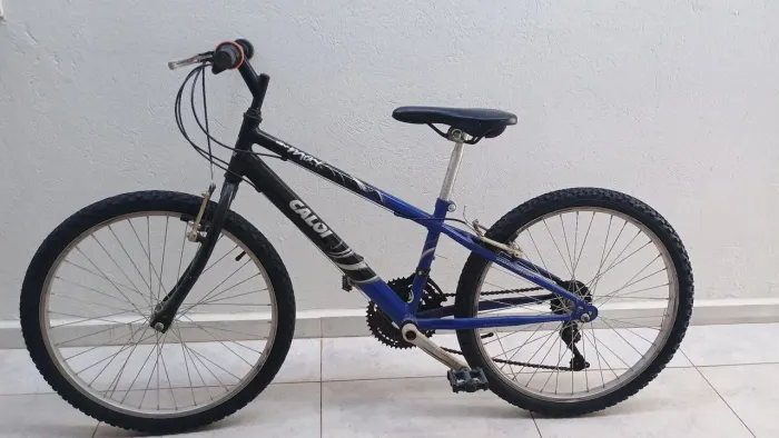 Vendo bicicleta Caloi 21v Max aro 24