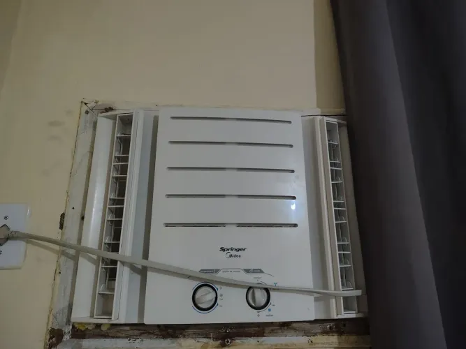 Ar-condicionado semi novo 10000btus