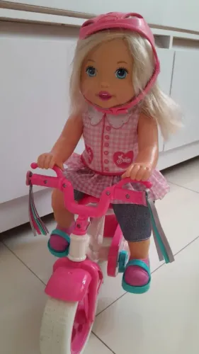 Boneca ciclista