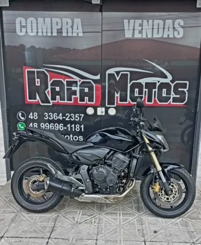 Hornet 2011 Impecável