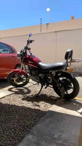 Intruder 125 Custom