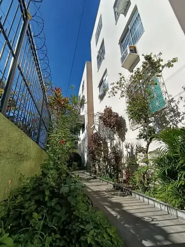 APARTAMENTO COM EXCELENTE LOCALIZAÇÃO NA RUA DANIEL CARNEIRO