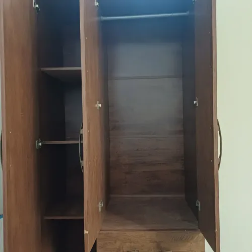 Vendo guarda roupas solteiro