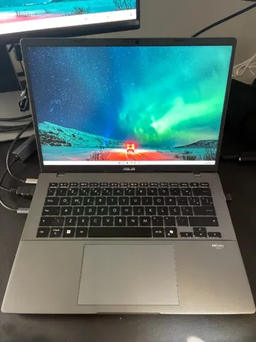 ASUS VIVOBOOK S14 - CORE ULTRA 5 225H + 24 Gb + 512 SSD - 14" 1920x1200