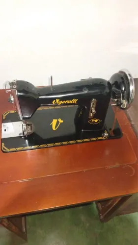 Máquina de costura 