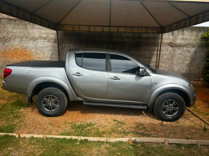 Mitsubishi L200 Triton HPE 3.2 CD TB Int.diesel AUT 2015