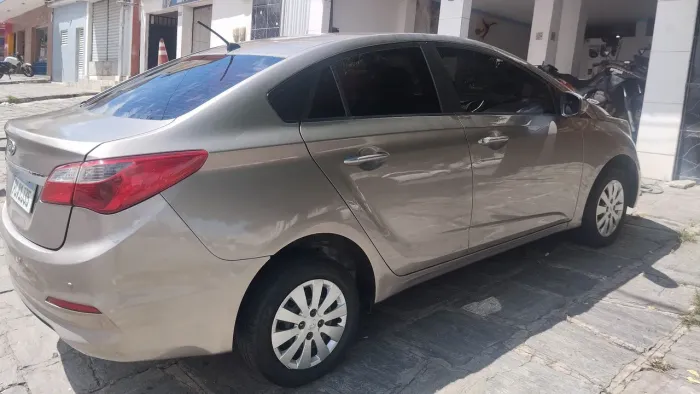 Hyundai HB20S Unique 1.0 Flex 12V Mec. 2019