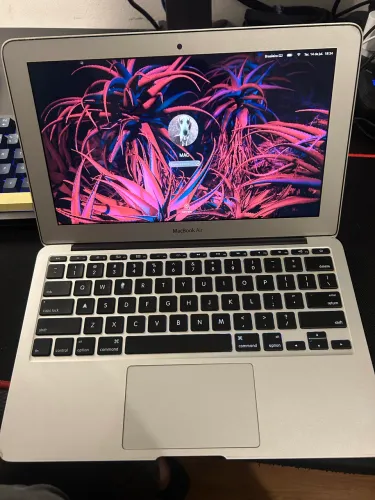 MacBook Air Big sur 11? 128Gb