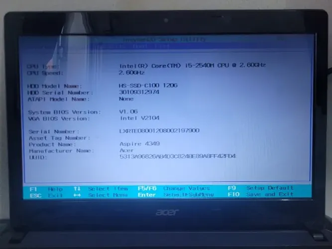 Acer Aspire 4349-ZQR. Leia o anuncio...