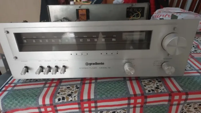 Tuner Gradiente vintage AM/FM