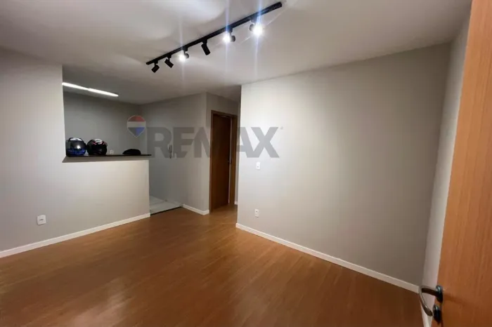 APARTAMENTO REFORMADO A VENDA NO RESIDENCIAL MATA DOS CANÁRIOS TABULEIRO DO MARTINS