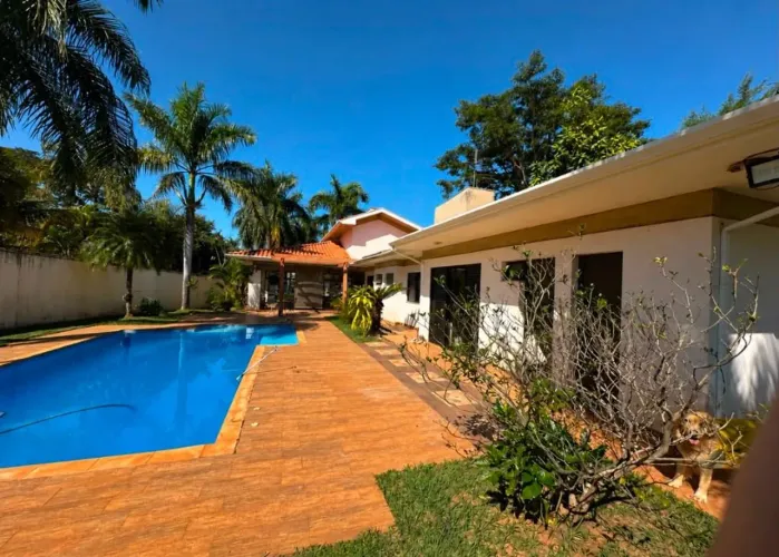 Casa com 3 dormitórios à venda, 350 m² por R$ 2.500.000 - Jardim Shangri-Lá - Bauru/SP
