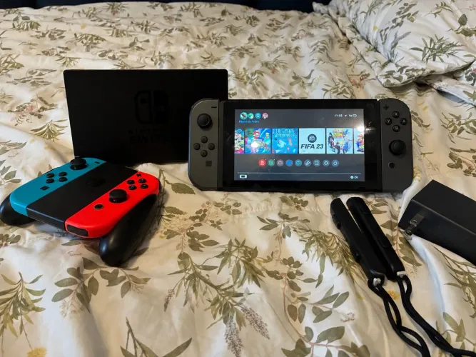 Nintendo Switch V1 Original + Grip + Case | Excelente Estado