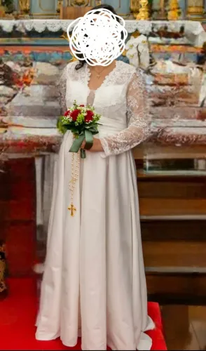 Vestido De Noiva Luxo Glamrae Longo Evasê Renda Mangas E Cauda - Tam G