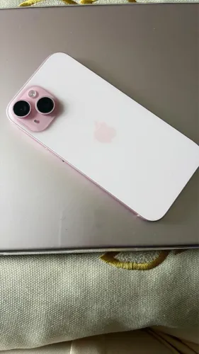 IPHONE 15, SEMIMOVO impecável 