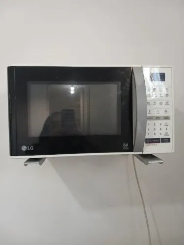 Micro-ondas Electrolux ? R$ 400,00