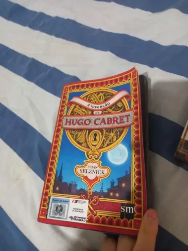 ? Kit de Livros Infantis e Juvenis | Bíblia Infantil + Caçadas de Pedrinho + Hugo Cabret
