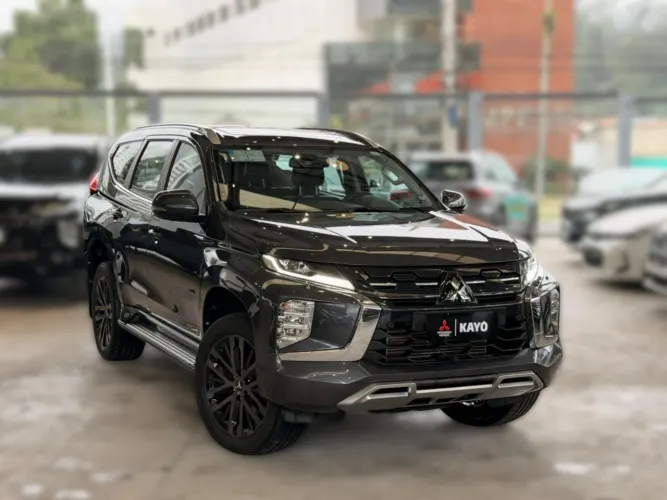 Mitsubishi Pajero Sport Legend Black 2.4 4X4 (die) Aut. 2025