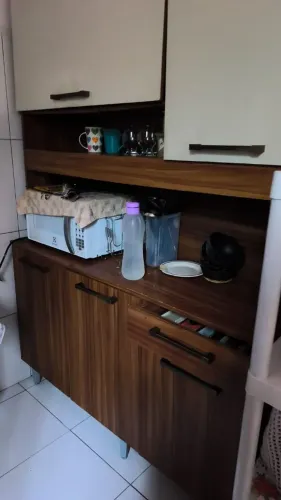 ARMÁRIO DE COZINHA