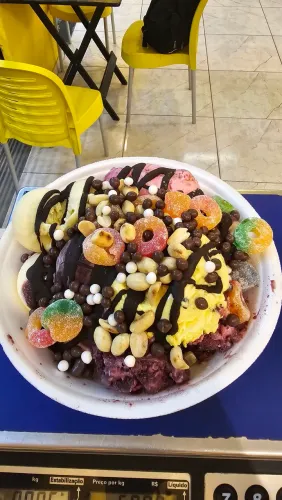Ponto de açaí e sorvetes