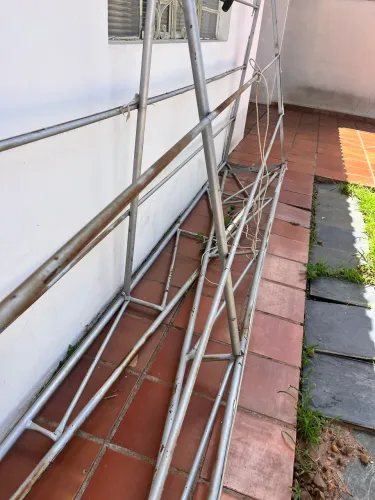 Estrutura de toldo