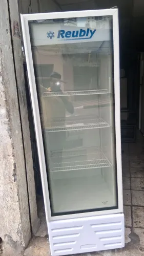 Vendemos esse expositor com 3 mesese de garantia