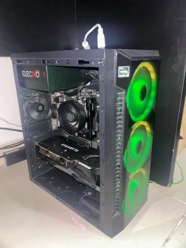 PC GAMER - RX 7600 + RYZEN 5 5600g