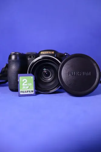 Câmera digital Fujifilm finepix S2800 HD 14.1 Megapixels