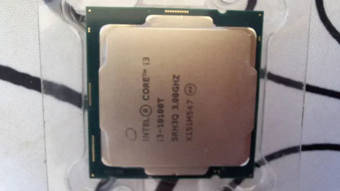 Processador Intel Core i3-10100T LGA 1200 4C/8T Funcionando 100% Pouco Usado