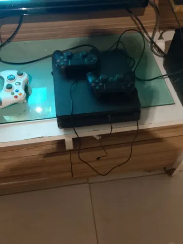 Vendo ps4 o troco por máquina lavar mais volta 