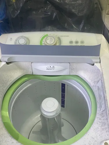 1 máquina de 600$