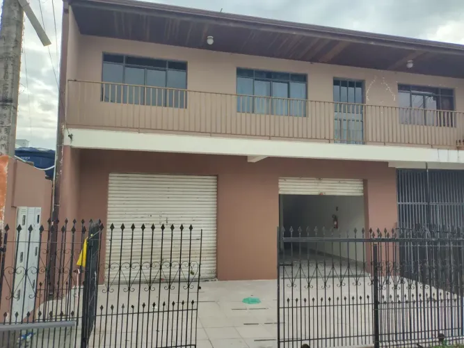 Sala para locação no Bairro Maracanã em Colombo.