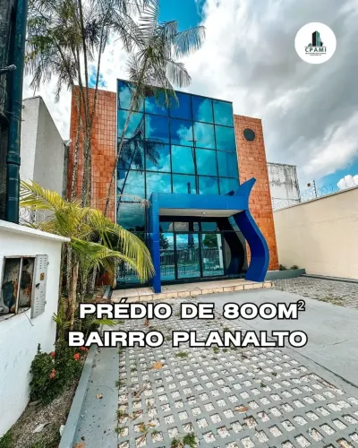 Prédio Comercial | 800m², 2 pavimentos, Salas Amplas | Av. Laguna - Planalto | Venda e Loc