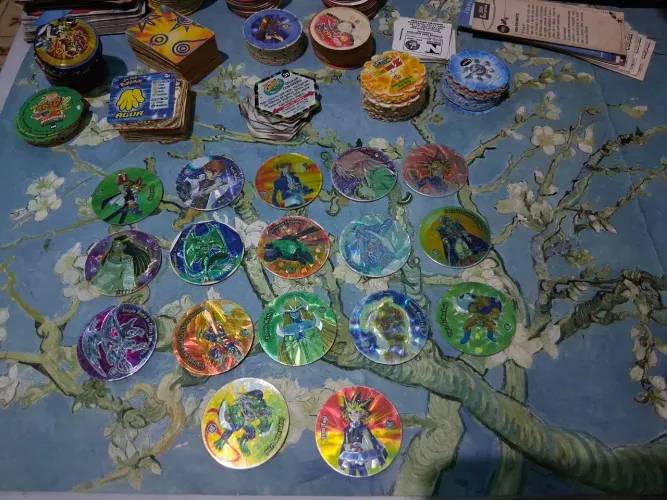 Lote de Tazos Yugioh Magic