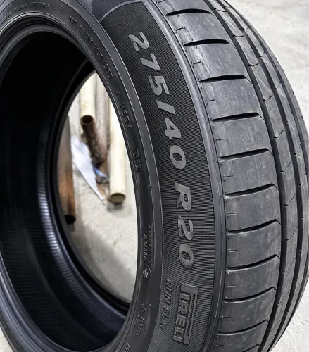 Pneu Pirelli 275 / 40 R20 Run Flat