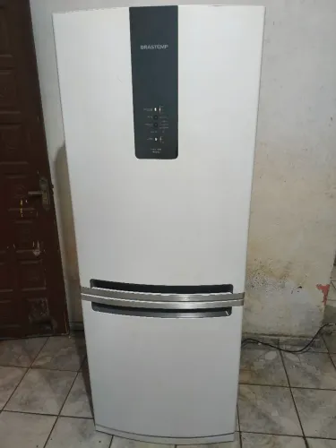 Vendo geladeira Brastemp Frost Free inverse