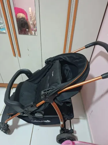 carrinho de bebê