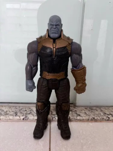 Boneco Thanos Marvel 2017