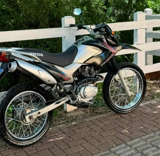 Vendo Moto Honda150 Bros Es