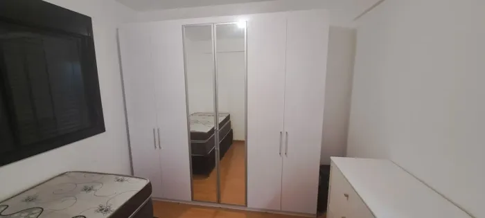 GUARDA ROUPAS BRANCO 6 PORTAS COM ESPELHO