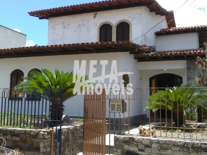 Casa com 5 dormitórios à venda, 800 m² por R$ 1.600.000,00 - Centro - Campos dos Goytacaze