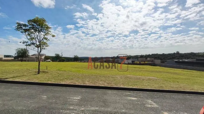 Terreno à venda - Condomínio Village Ipanema II - Araçoiaba da Serra/SP