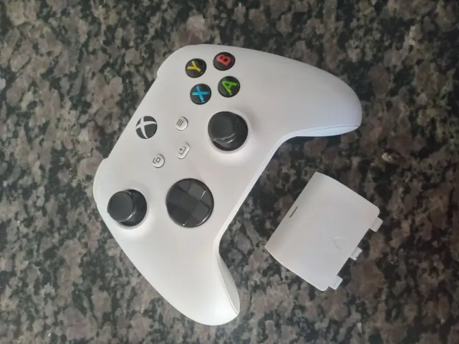 Pra vender logo, controle xbox series s com bateria recarregável